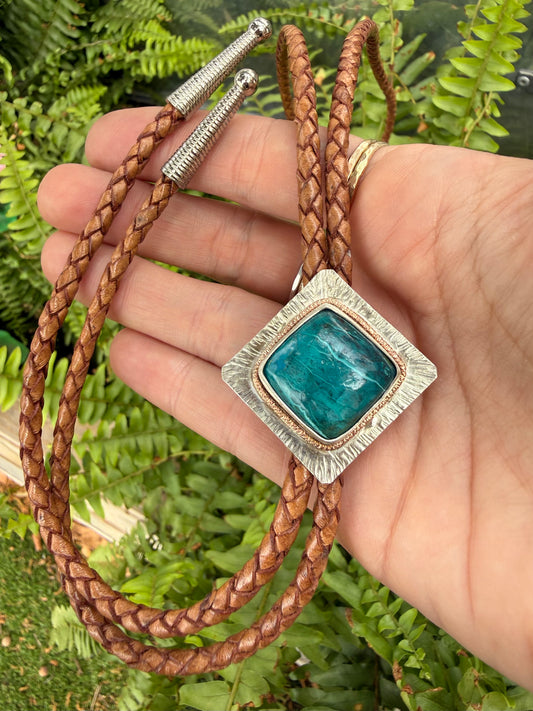 Shattukite Bolo