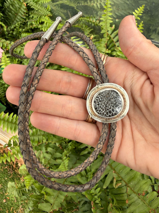 Black Coral Bolo